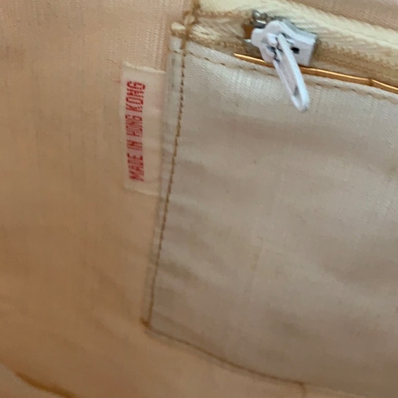 SOLD! VINTAGE Ivory Mesh Bag - Picture 5 of 8